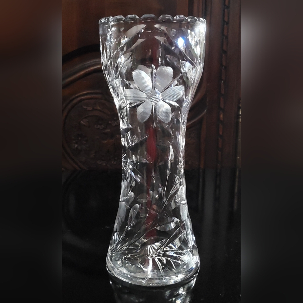 10 1/8" Antique or Vintage ABP? Cut Glass Corset Vase Daisy Floral Vines Leaves